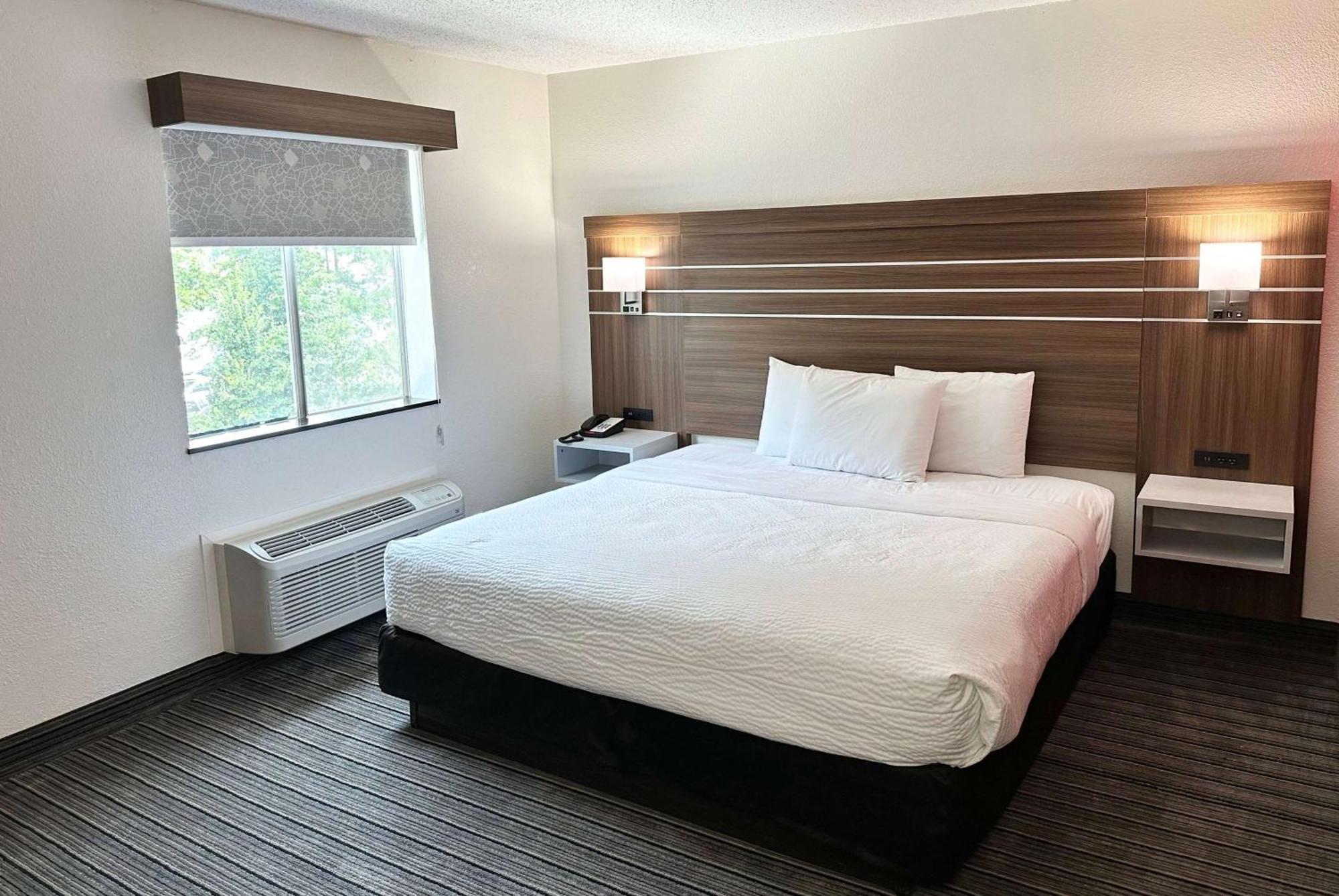 Готель Ramada By Wyndham Lithia Springs Atlanta Екстер'єр фото